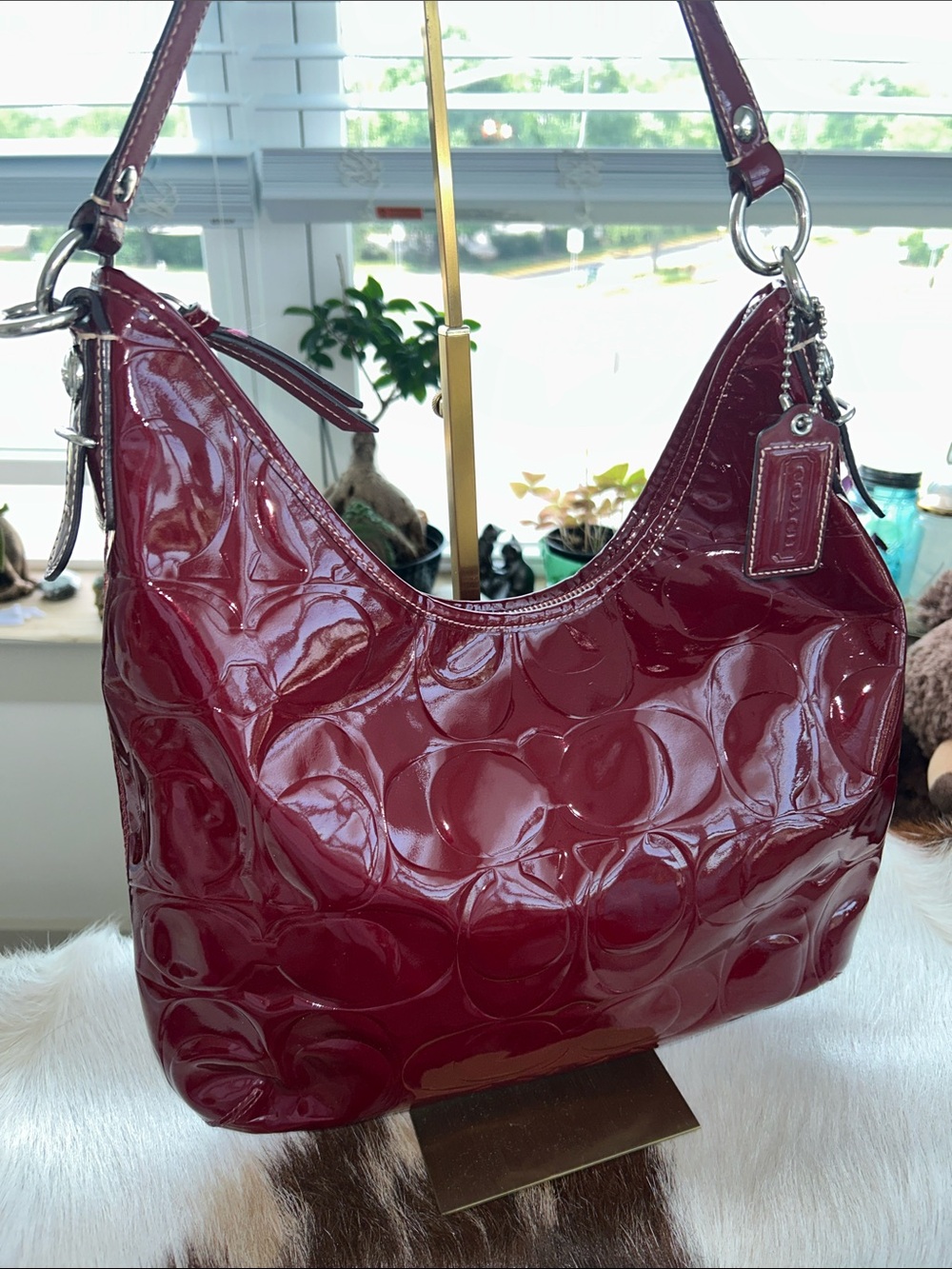 Coach 2011 Patent Signature Hobo Bag - Wine 14”x 1.75”x 12” EUC Normal Wear